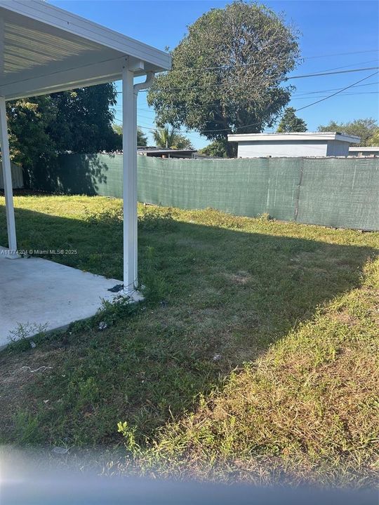 Recientemente alquilado: $2,850 (3 camas, 1 baños, 864 Pies cuadrados)