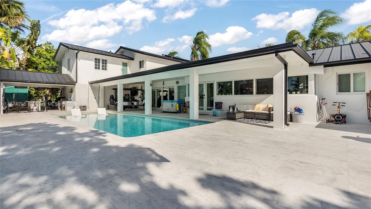 For Sale: $2,800,000 (6 beds, 3 baths, 3743 Square Feet)