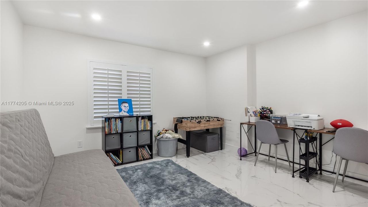 For Sale: $2,800,000 (6 beds, 3 baths, 3743 Square Feet)