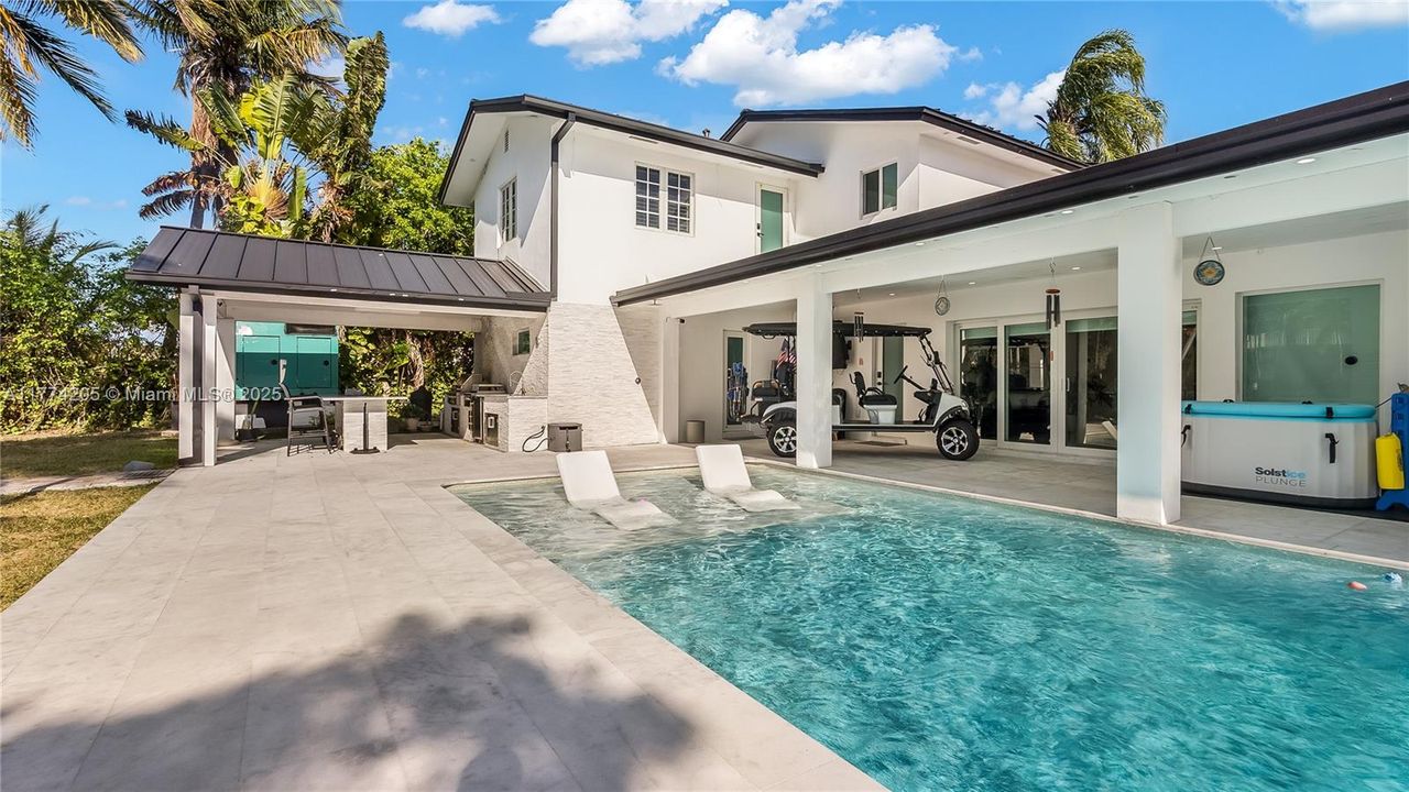 For Sale: $2,800,000 (6 beds, 3 baths, 3743 Square Feet)