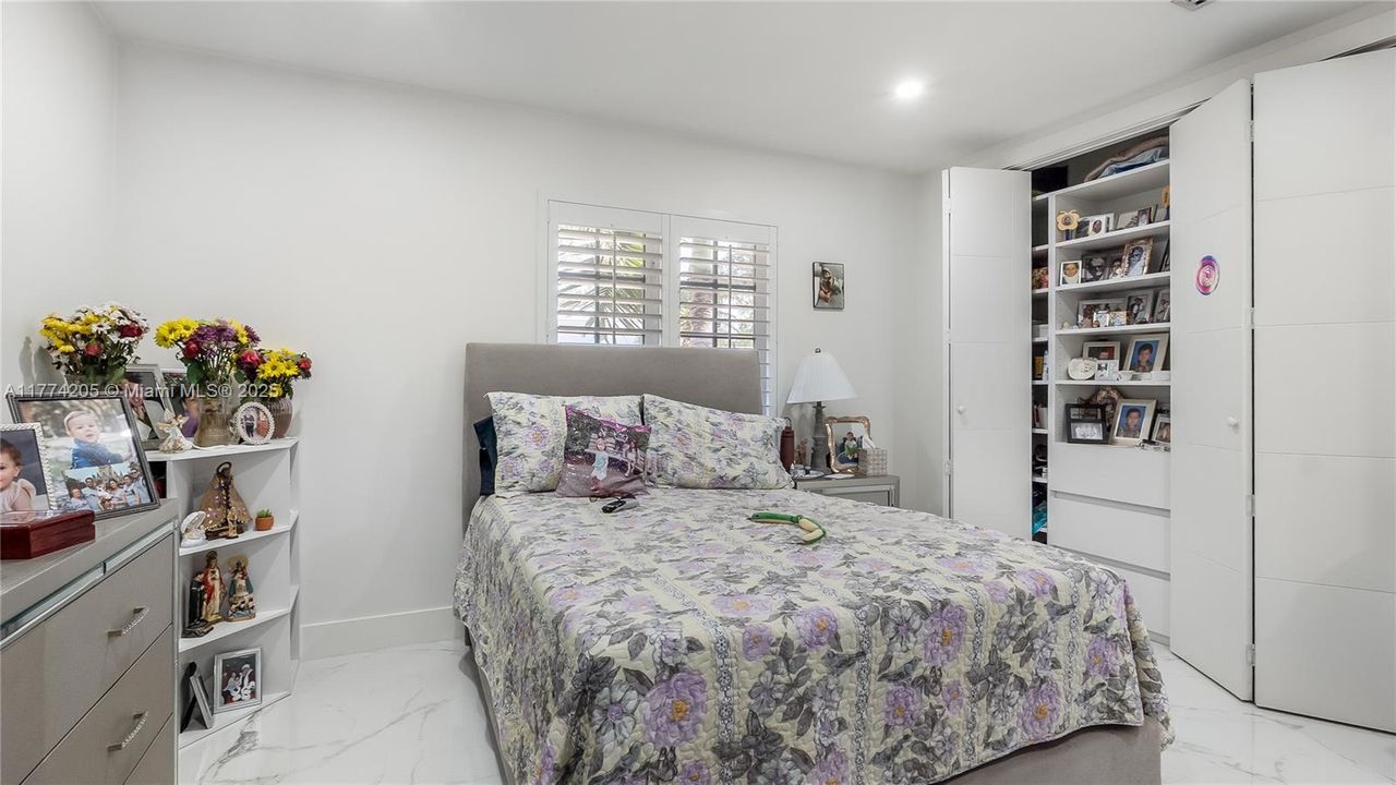 For Sale: $2,800,000 (6 beds, 3 baths, 3743 Square Feet)