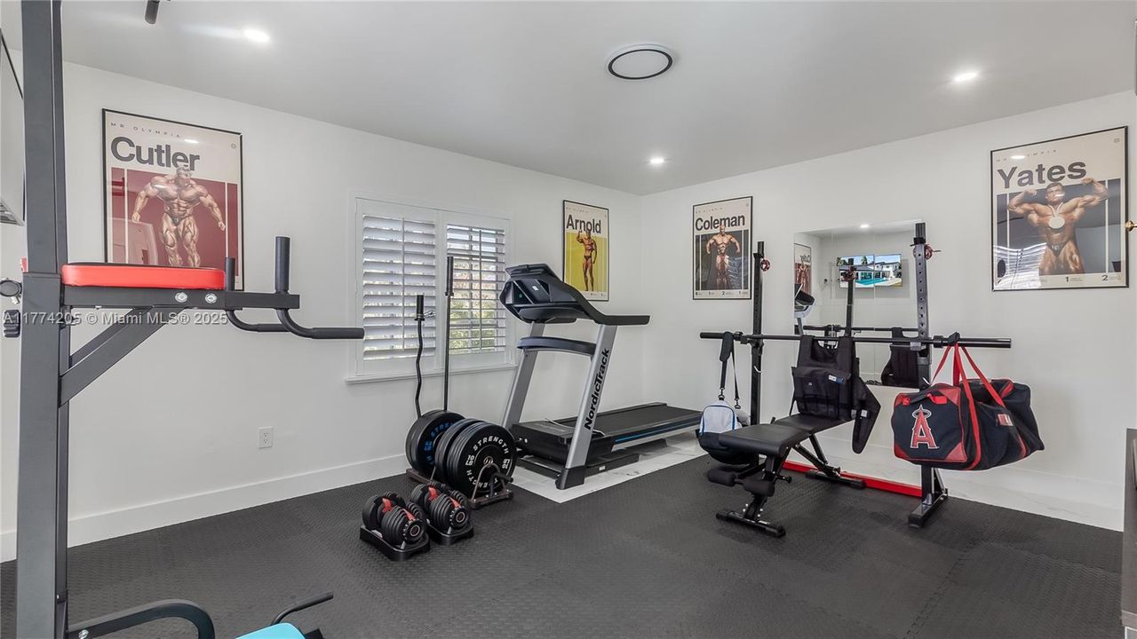 For Sale: $2,800,000 (6 beds, 3 baths, 3743 Square Feet)