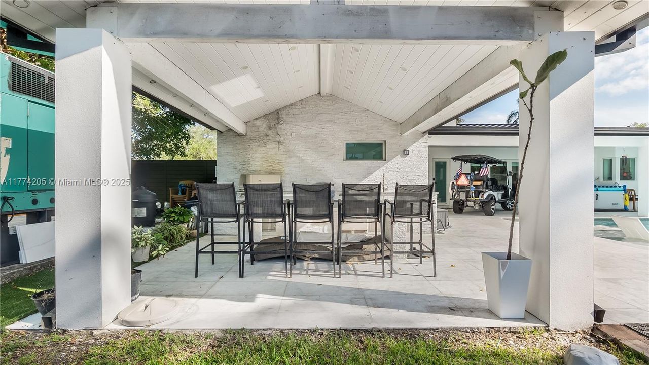 For Sale: $2,800,000 (6 beds, 3 baths, 3743 Square Feet)