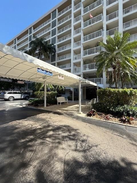 Vendido Recientemente: $210,000 (3 camas, 2 baños, 1620 Pies cuadrados)