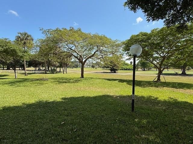 Vendido Recientemente: $210,000 (3 camas, 2 baños, 1620 Pies cuadrados)