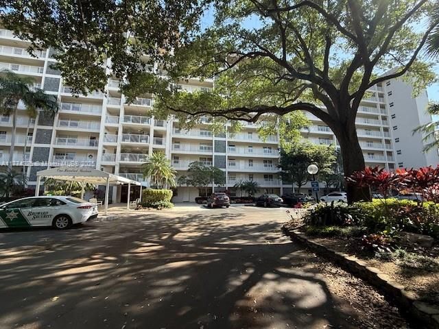 Vendido Recientemente: $210,000 (3 camas, 2 baños, 1620 Pies cuadrados)