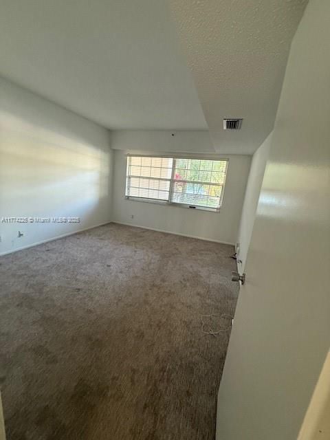 Vendido Recientemente: $210,000 (3 camas, 2 baños, 1620 Pies cuadrados)