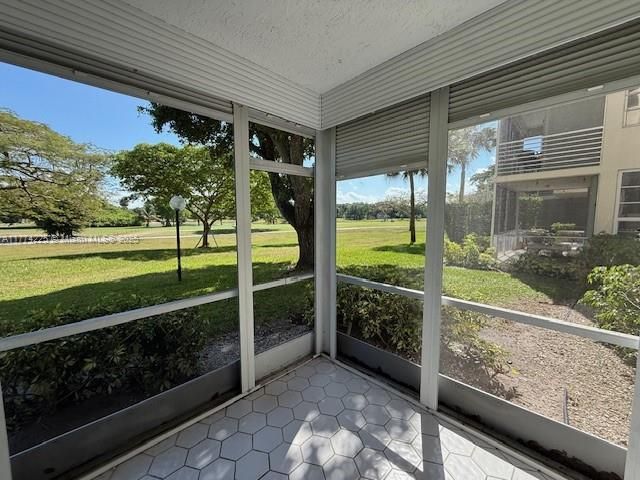 Vendido Recientemente: $210,000 (3 camas, 2 baños, 1620 Pies cuadrados)