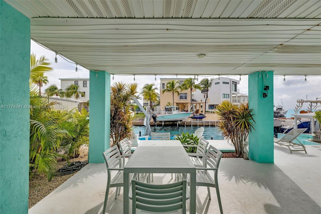 最近售出: $1,175,000 (2 贝兹, 2 浴室, 3186 平方英尺)