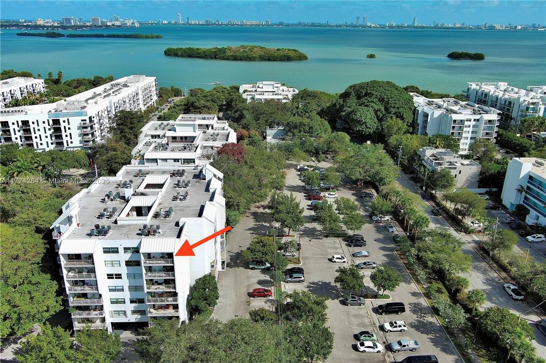 Recently Sold: $285,000 (1 beds, 1 baths, 775 Square Feet)