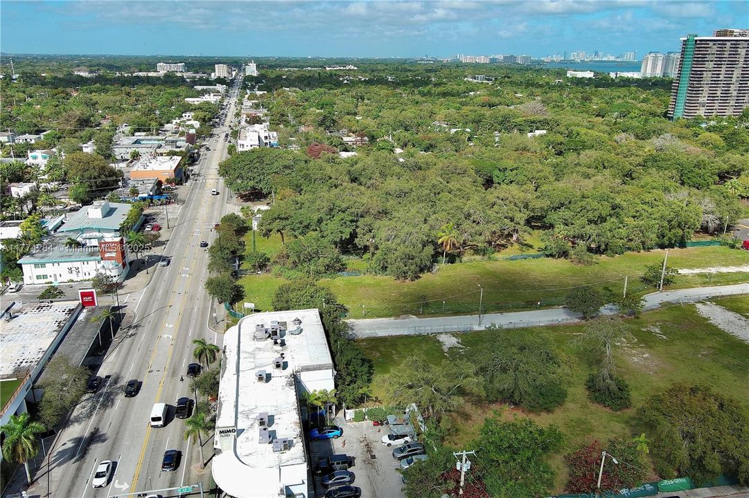 Recently Sold: $285,000 (1 beds, 1 baths, 775 Square Feet)