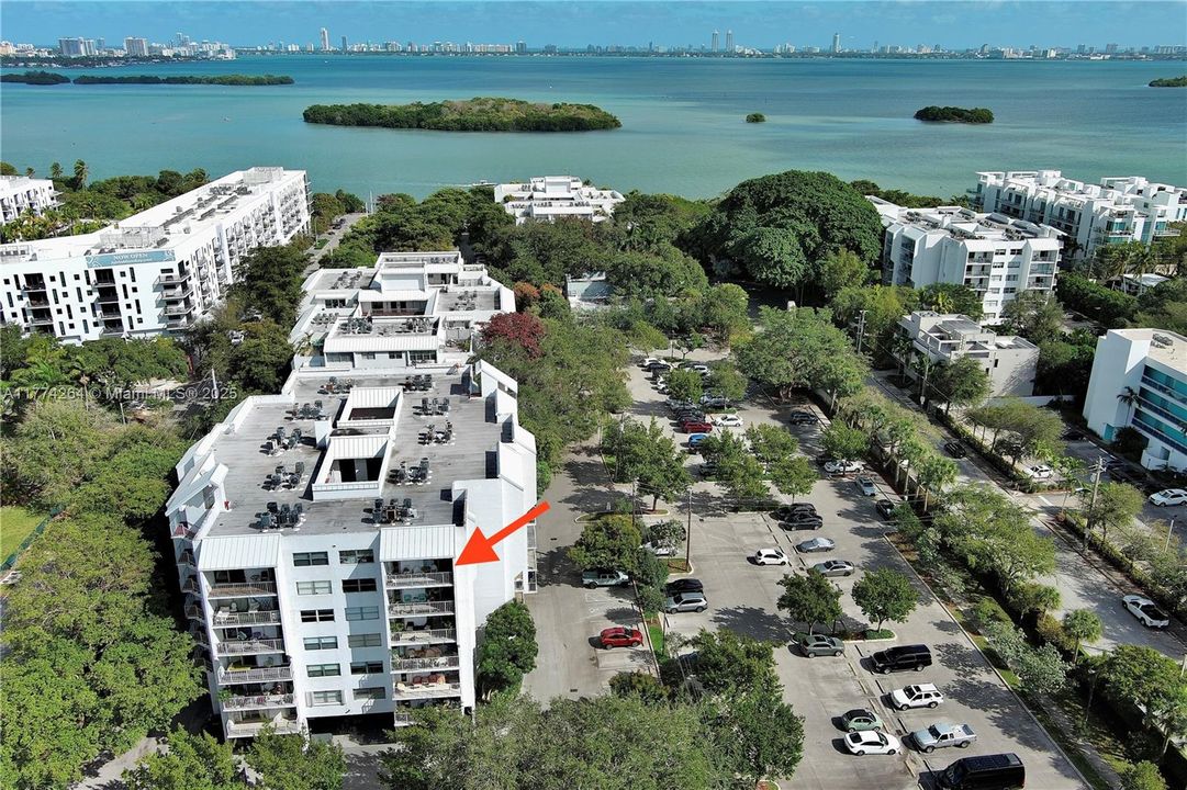 Recently Sold: $285,000 (1 beds, 1 baths, 775 Square Feet)