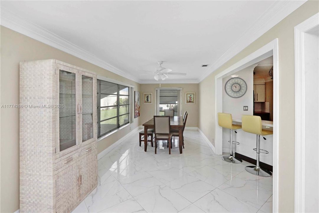 Recently Sold: $312,000 (2 beds, 2 baths, 1292 Square Feet)