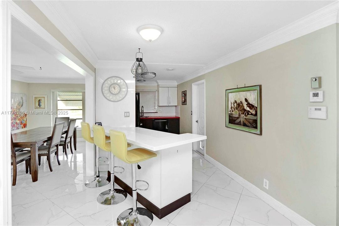 Recently Sold: $312,000 (2 beds, 2 baths, 1292 Square Feet)