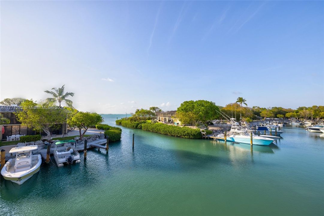 Recently Sold: $985,000 (2 beds, 2 baths, 1454 Square Feet)