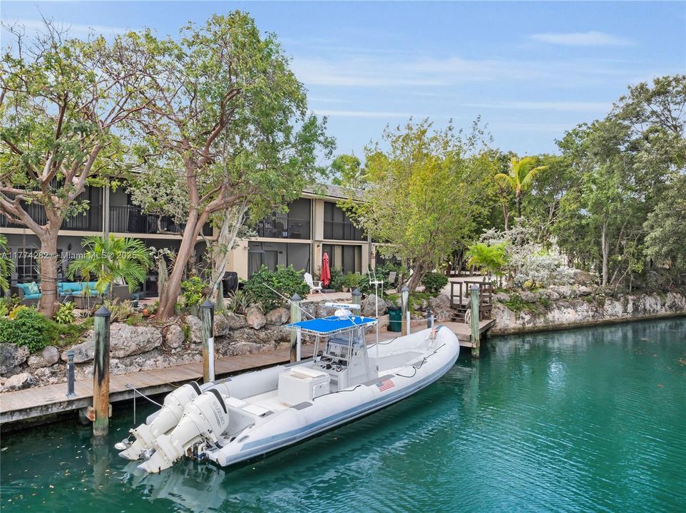 Recently Sold: $985,000 (2 beds, 2 baths, 1454 Square Feet)