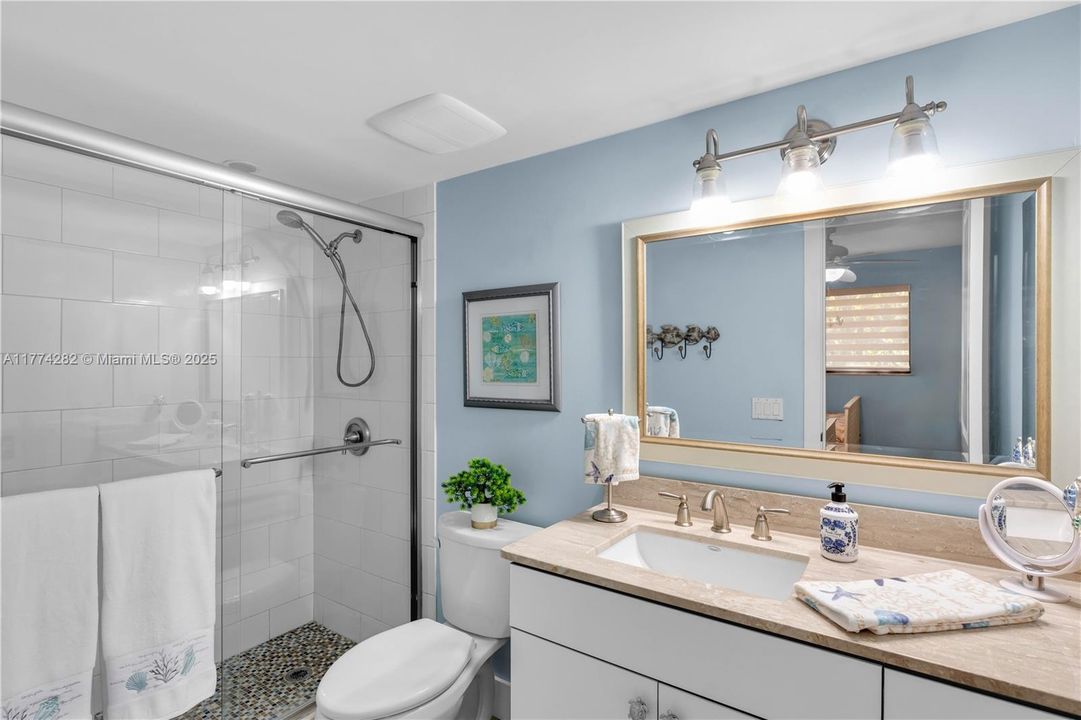 Recently Sold: $985,000 (2 beds, 2 baths, 1454 Square Feet)