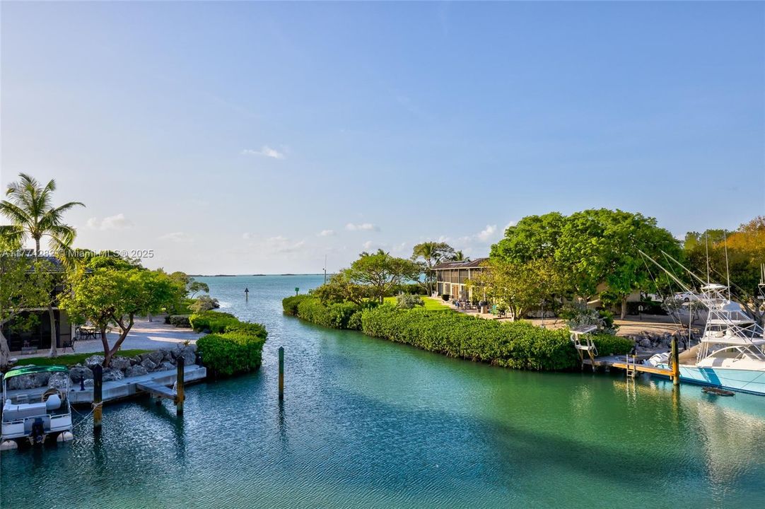 Recently Sold: $985,000 (2 beds, 2 baths, 1454 Square Feet)