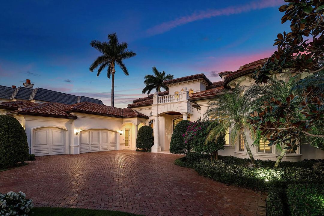 1560_Sabal_Palm_Drive_Dusk_05