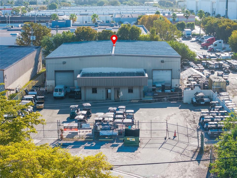 Недавно продано: $3,000,000 (0 спален, 0 ванн, 0 Квадратных фут)