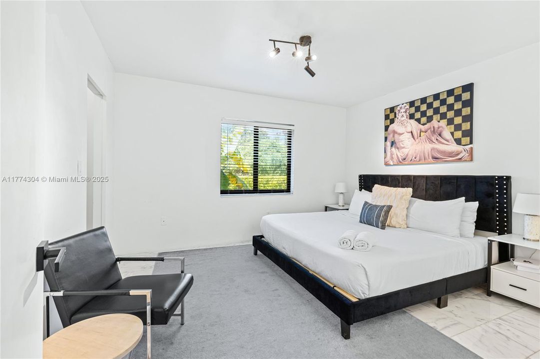 En Venta: $2,650,000 (8 camas, 8 baños, 4691 Pies cuadrados)