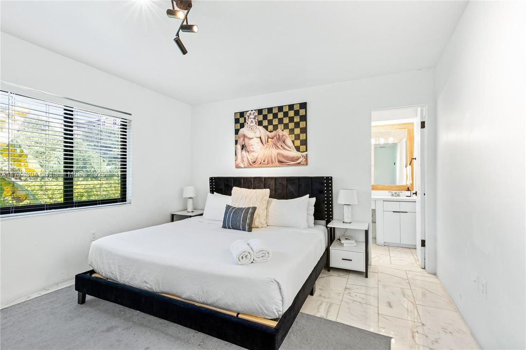 En Venta: $2,650,000 (8 camas, 8 baños, 4691 Pies cuadrados)