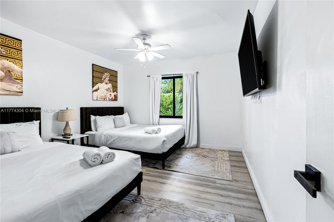 En Venta: $2,650,000 (8 camas, 8 baños, 4691 Pies cuadrados)