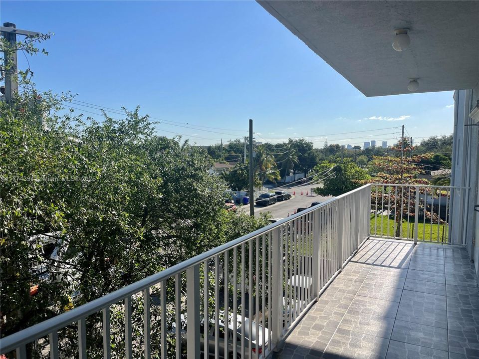 Недавно продано: $175,000 (1 спален, 1 ванн, 571 Квадратных фут)