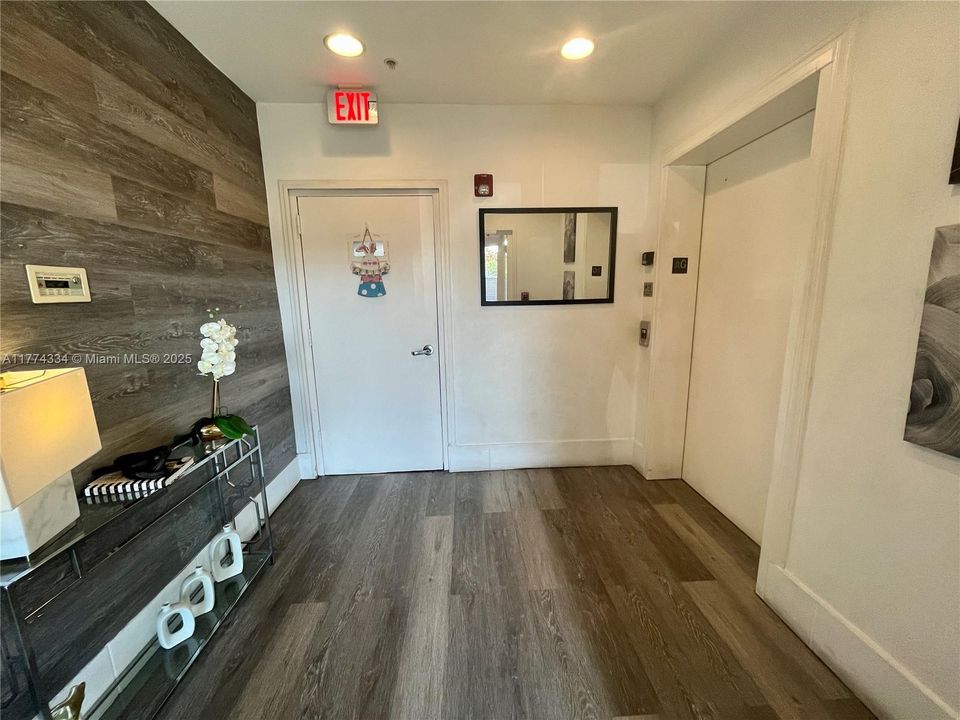 Недавно продано: $175,000 (1 спален, 1 ванн, 571 Квадратных фут)