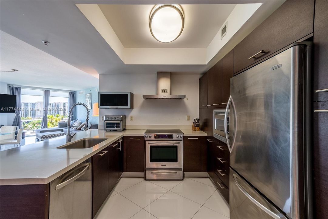 待售: $850,000 (3 贝兹, 2 浴室, 1489 平方英尺)