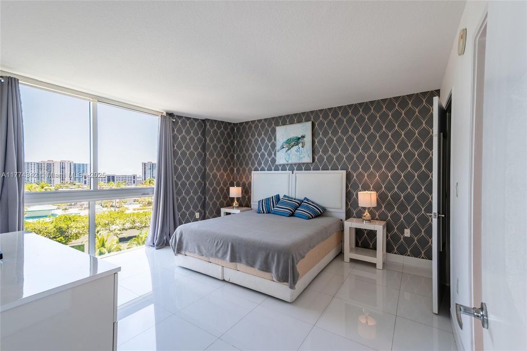 待售: $850,000 (3 贝兹, 2 浴室, 1489 平方英尺)