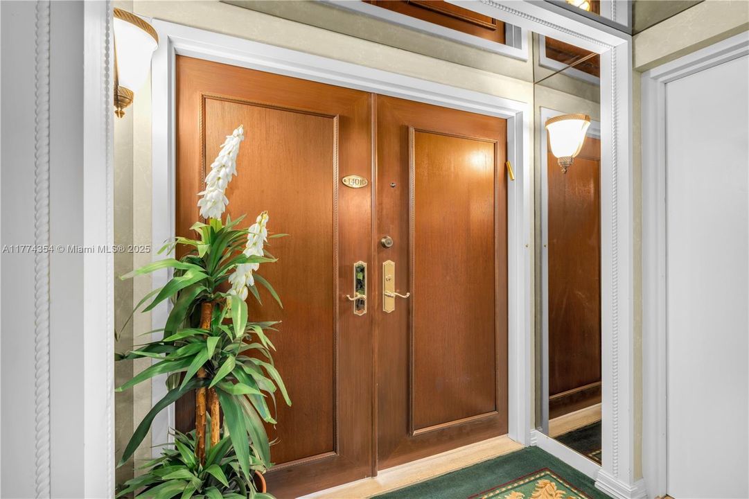 En Venta: $2,300,000 (3 camas, 2 baños, 2353 Pies cuadrados)