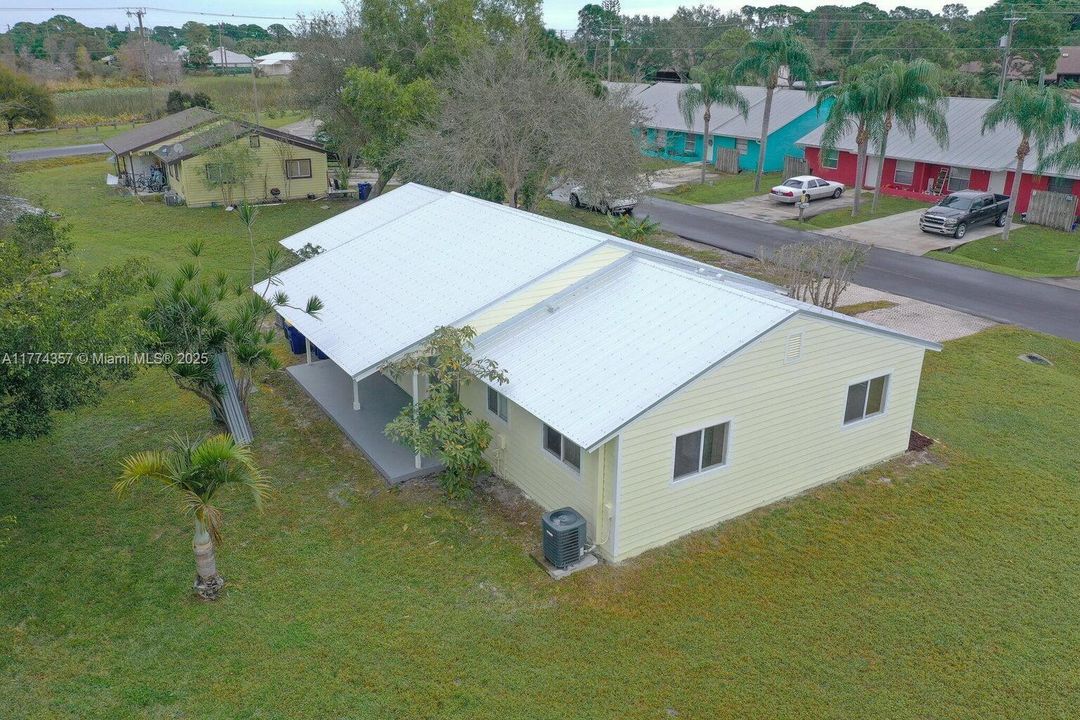 Недавно арендовано: $2,000 (2 спален, 2 ванн, 799 Квадратных фут)