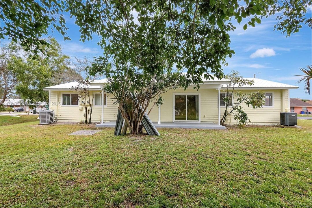 Недавно арендовано: $2,000 (2 спален, 2 ванн, 799 Квадратных фут)