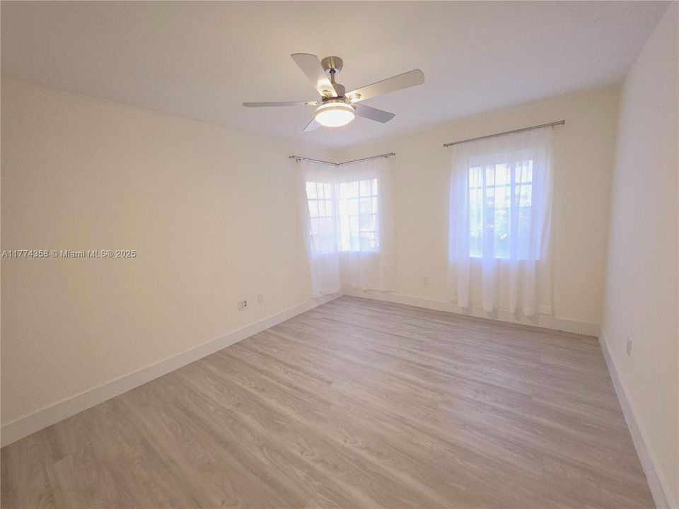 Недавно арендовано: $2,300 (1 спален, 1 ванн, 737 Квадратных фут)