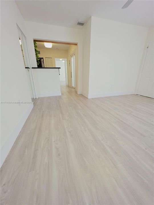 Недавно арендовано: $2,300 (1 спален, 1 ванн, 737 Квадратных фут)