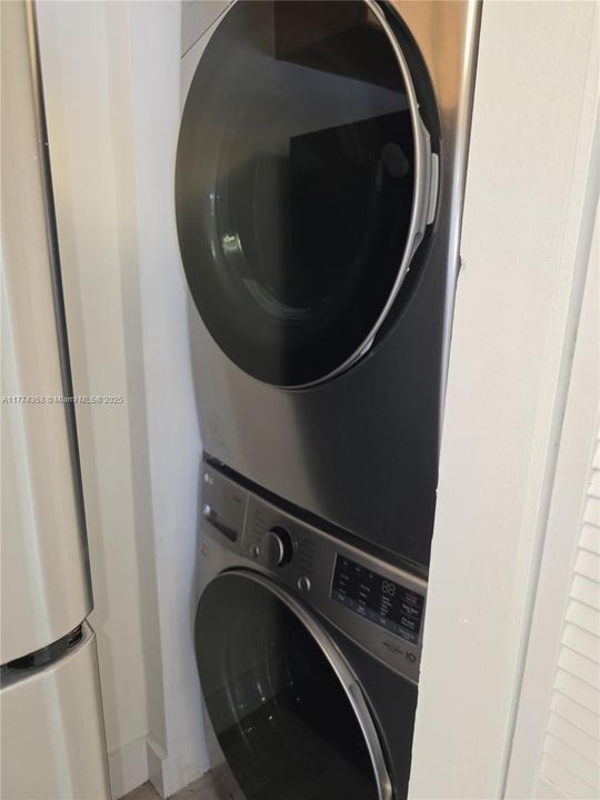 Недавно арендовано: $2,300 (1 спален, 1 ванн, 737 Квадратных фут)