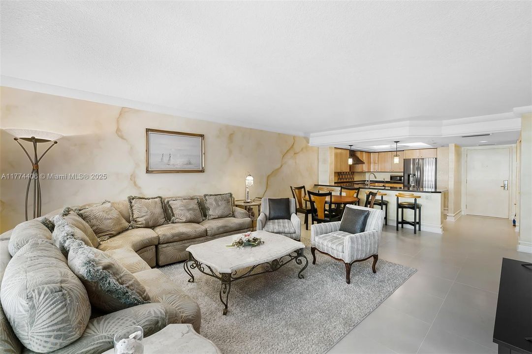 For Sale: $474,900 (1 beds, 1 baths, 1088 Square Feet)