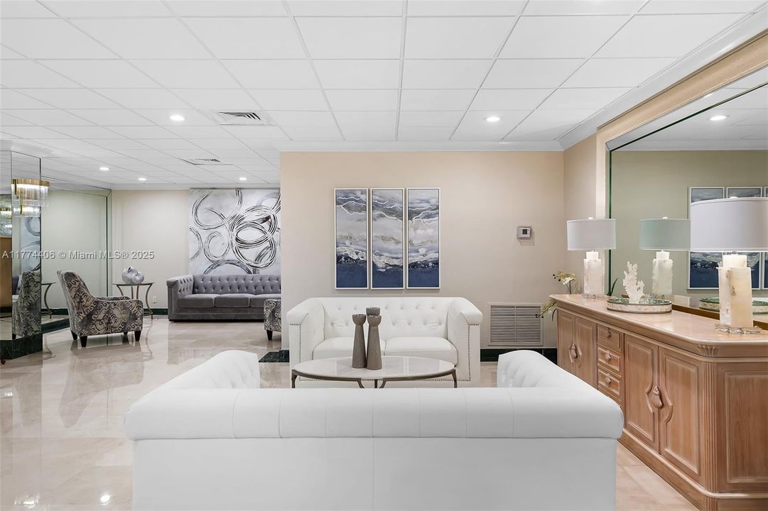 For Sale: $474,900 (1 beds, 1 baths, 1088 Square Feet)