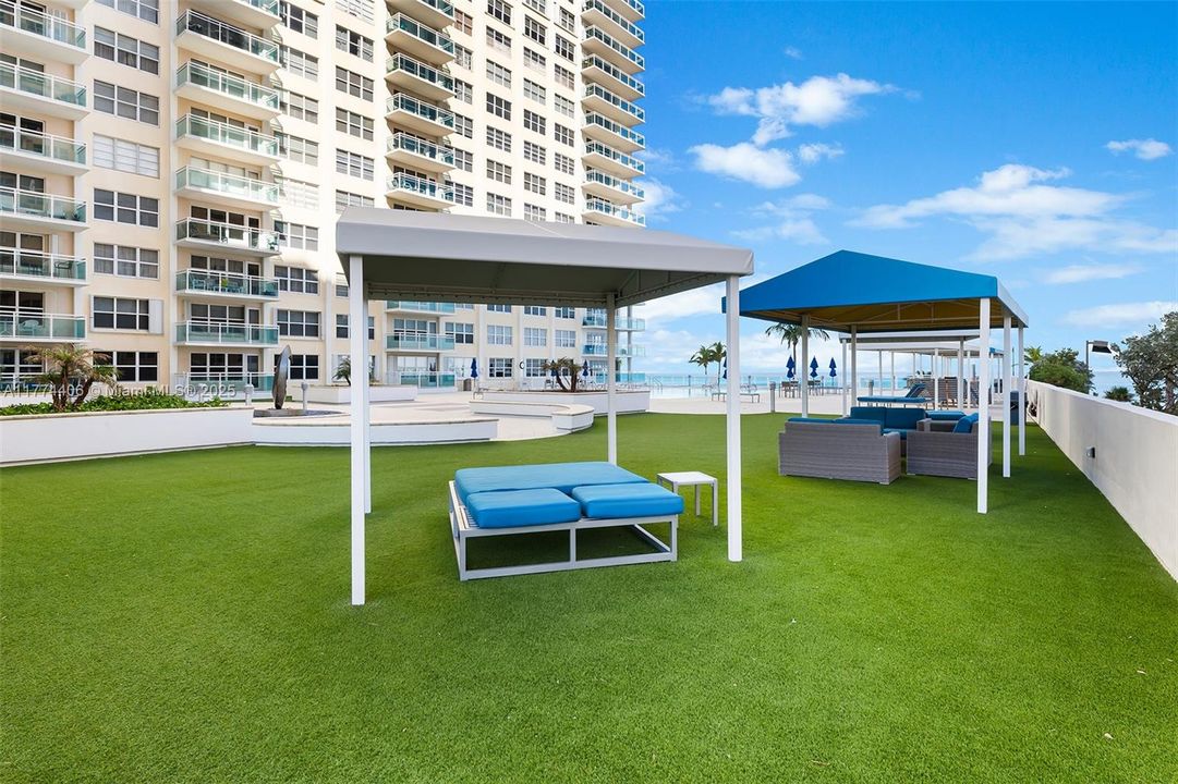 For Sale: $474,900 (1 beds, 1 baths, 1088 Square Feet)