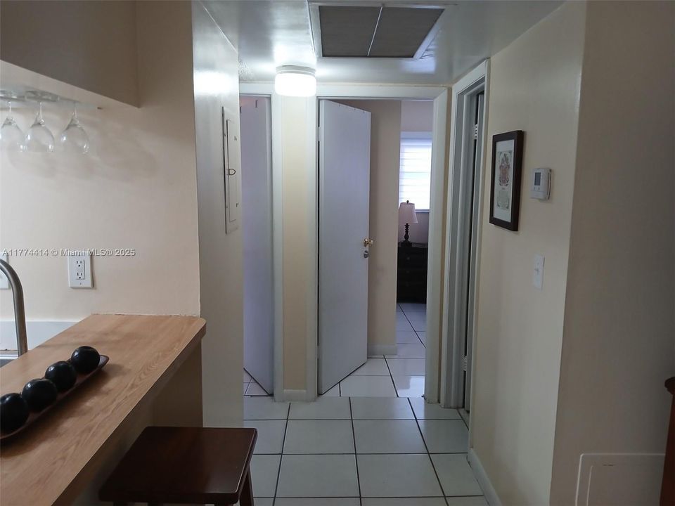 Recently Rented: $2,200 (2 beds, 2 baths, 825 Square Feet)