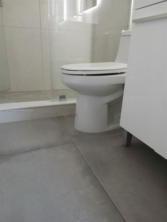 Recently Rented: $2,200 (2 beds, 2 baths, 825 Square Feet)