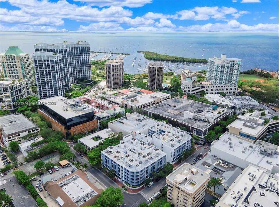 Recently Rented: $4,200 (2 beds, 2 baths, 1053 Square Feet)