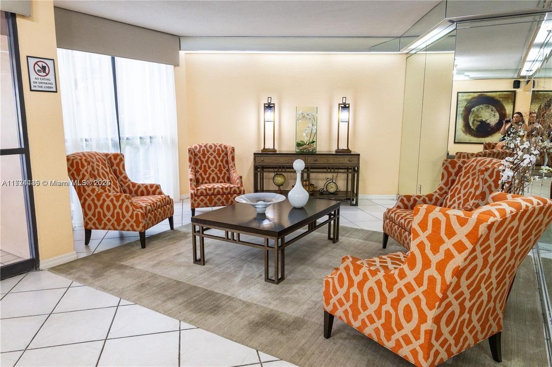 For Sale: $160,000 (2 beds, 2 baths, 980 Square Feet)