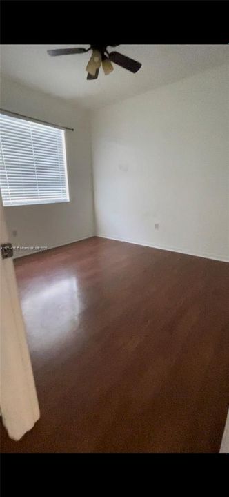 Recently Rented: $2,700 (3 beds, 2 baths, 1693 Square Feet)