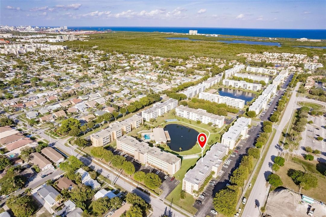 Vendido Recientemente: $339,000 (2 camas, 2 baños, 1144 Pies cuadrados)