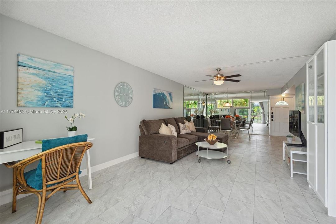 Recently Sold: $139,900 (1 beds, 1 baths, 900 Square Feet)