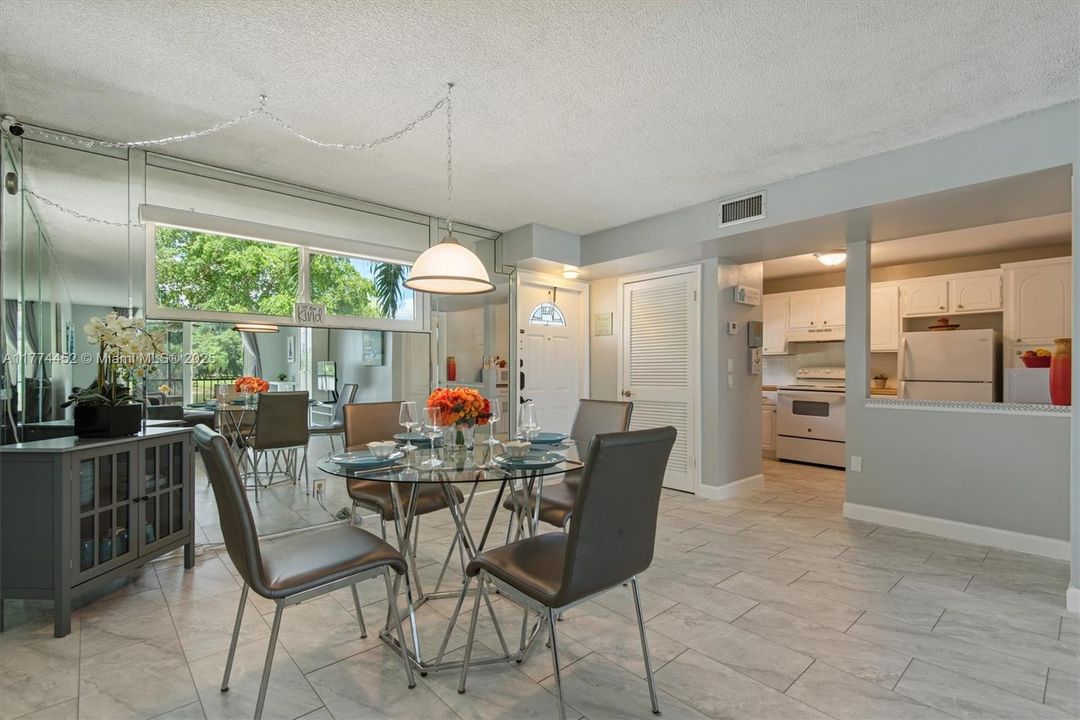 Recently Sold: $139,900 (1 beds, 1 baths, 900 Square Feet)