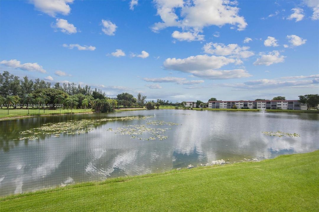 Recently Sold: $139,900 (1 beds, 1 baths, 900 Square Feet)