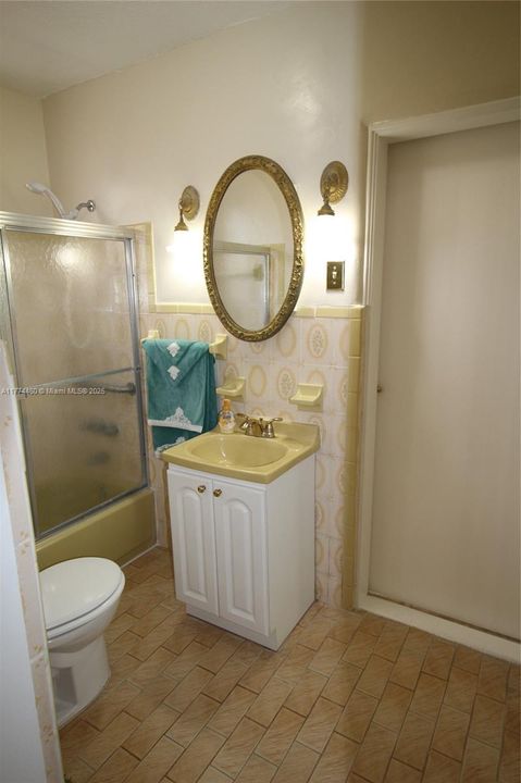 For Sale: $949,900 (0 beds, 0 baths, 2415 Square Feet)